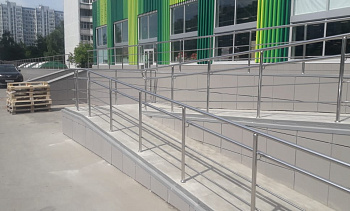 Поручни для инвалидов из нержавеющей стали в Омске. Готовые проекты ПерилаГлавСнаб