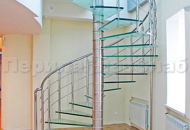 Стеклянные лестницы купить в Омске