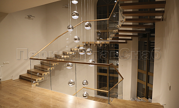 Перила для лестниц в частном доме в Омске. Готовые проекты ПерилаГлавСнаб Перила для лестниц в частном доме в Омске. Готовые проекты ПерилаГлавСнаб