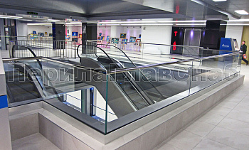 Стеклянные перила для атриумов в Омске. Готовые проекты ПерилаГлавСнаб