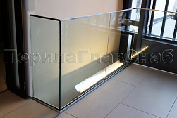 Стеклянные ограждения для торговых  и бизнес центров в Омске. Готовые проекты ПерилаГлавСнаб - фото 20