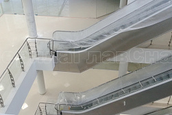 Стеклянные перила для атриумов в Омске. Готовые проекты ПерилаГлавСнаб - фото 3