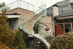 Стеклянные перила для балконов в Омске. Готовые проекты ПерилаГлавСнаб - фото 7