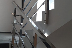 Перила для лестниц из металла в Омске. Готовые проекты ПерилаГлавСнаб - фото 14