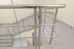 Перила для лестниц из металла в Омске. Готовые проекты ПерилаГлавСнаб - фото 16