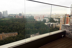 Цельностеклянные ограждения для крыш в Омске. Готовые проекты ПерилаГлавСнаб - фото 13