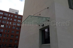 Стеклянные козырьки на вантах в Омске. Готовые проекты ПерилаГлавСнаб - фото 3