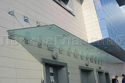 Стеклянные козырьки на вантах в Омске. Готовые проекты ПерилаГлавСнаб - фото 15