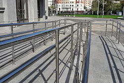 Поручни для инвалидов из нержавеющей стали в Омске. Готовые проекты ПерилаГлавСнаб - фото 2