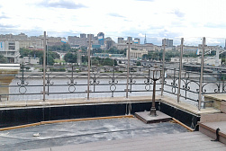 Цельностеклянные ограждения для крыш в Омске. Готовые проекты ПерилаГлавСнаб - фото 10