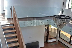 Стеклянные перила для атриумов в Омске. Готовые проекты ПерилаГлавСнаб - фото 21