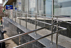 Поручни для инвалидов из нержавеющей стали в Омске. Готовые проекты ПерилаГлавСнаб - фото 17