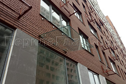 Стеклянные козырьки на вантах в Омске. Готовые проекты ПерилаГлавСнаб - фото 5