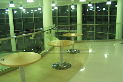 Стеклянные ограждения для торговых  и бизнес центров в Омске. Готовые проекты ПерилаГлавСнаб - фото 9