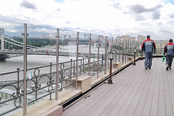 Цельностеклянные ограждения для крыш в Омске. Готовые проекты ПерилаГлавСнаб - фото 9