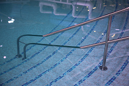 Поручни для бассейна в Омске. Готовые проекты ПерилаГлавСнаб - фото 8