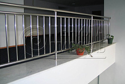 Перила и ограждения с вертикальным заполнением в Омске. Готовые проекты ПерилаГлавСнаб - фото 4