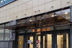 Стеклянные козырьки на вантах в Омске. Готовые проекты ПерилаГлавСнаб - фото 30