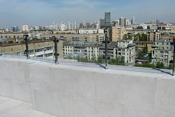 Цельностеклянные ограждения для крыш в Омске. Готовые проекты ПерилаГлавСнаб - фото 5