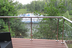 Ограждения из нержавейки со стеклом в Омске. Готовые проекты ПерилаГлавСнаб - фото 2