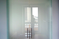 Раздвижные стеклянные двери в Омске. Готовые проекты ПерилаГлавСнаб - фото 8